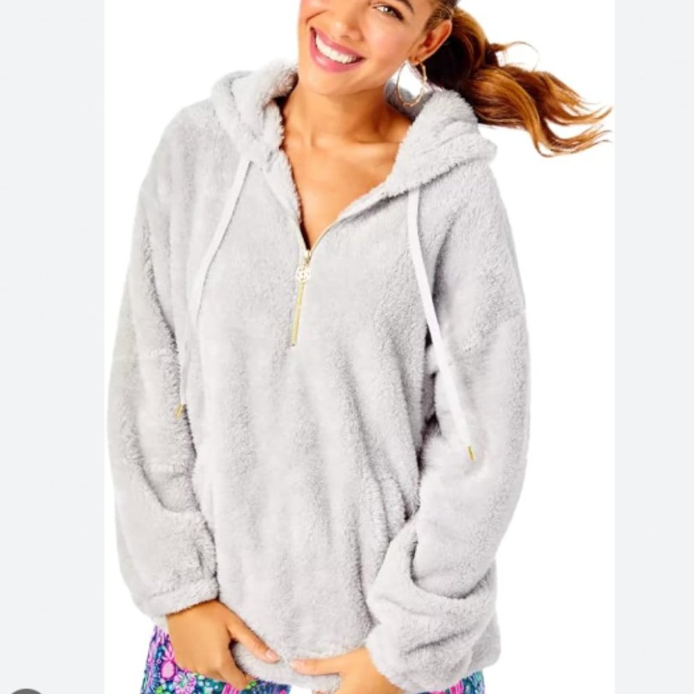 NWT Lilly Pulitzer Lunar Gray Suri Sherpa Hoodie size M